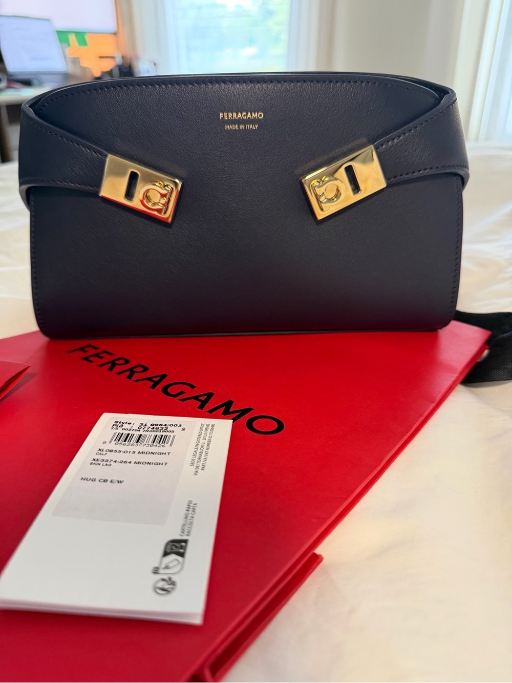Salvatore Ferragamo Navy Leather Shoulder Bag with Gold Hardware NWT - Picture 2 of 15